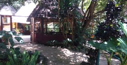 via-via-the-meeting-place-1.jpg 1