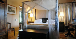 villa-kololo-lH1AClFOsF.jpg 2