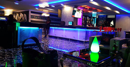 wet-lounge-2.jpg 2