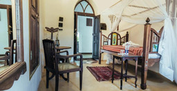 zanzibar-coffee-house-cafe-OlRAVImHO6.jpg 2