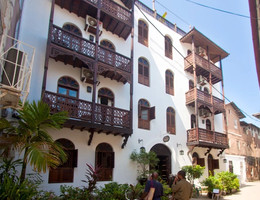 Asmini Palace Hotel