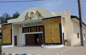 Visite guidée 1h - ville historique grand-bassam