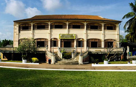 Visite guidée 2h - musée du costume de grand-bassam