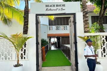 Beach house restaurant Zanzibar