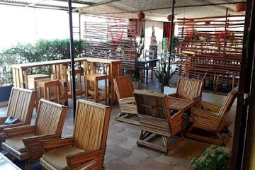 Chez Marcel Saly