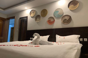 Eksil Hotel Thiés