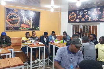 Hamburgaria Suculenta Centro Lubango