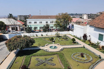 Hotel Nino Huambo