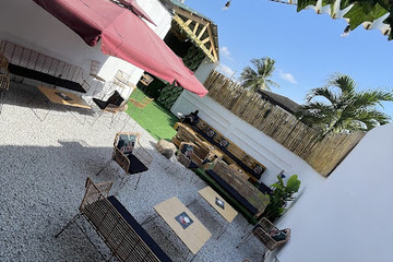 Le Carre Rouge Abidjan