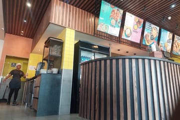 Nando's Maun Maun