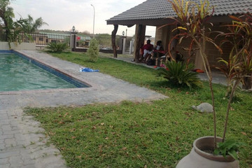 Senthaga Guest House and Safari Maun