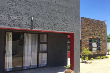 The New Mall Guesthouse Maun