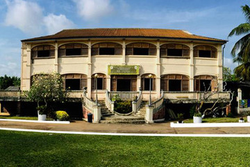 Visite guidée 2h - musée du costume de grand-bassam Grand Bassam