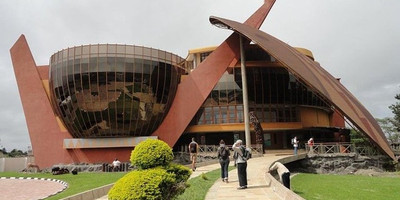 Arusha sightseeing tour - Photo 1