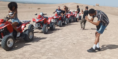 Quad biking in the desert - Photo 4