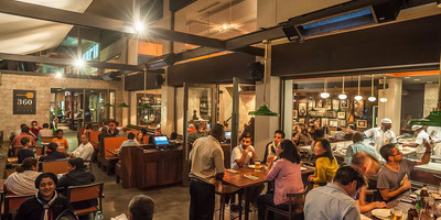 360 Degrees Artisan Pizza - Photo 3