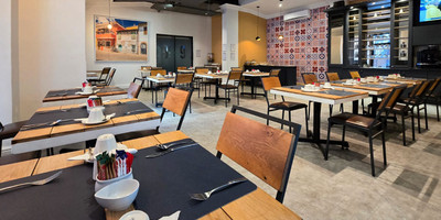 9 on barrack hotel - Photo 1