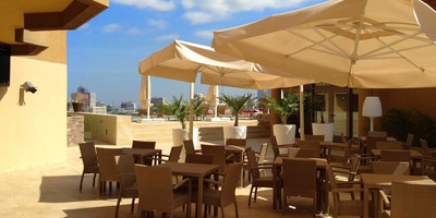 Alvalade Hotel - Photo 1