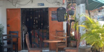 Bar Restau CHEZ PAPRI - Photo 1