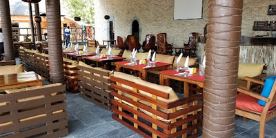 Bar Restaurant Babel - Photo 1