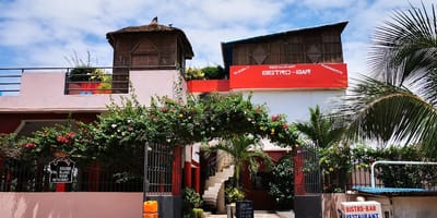 BISTRO PISCINE, Complexe Hôtelier - Photo 1