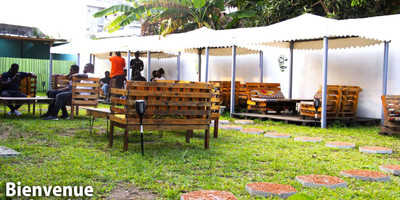 Bloom House Lounge - Photo 1