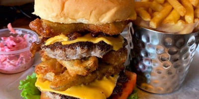  burger and relish - Photo 3