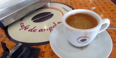 Café De Angola. - Photo 1