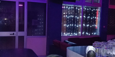 Champagne Lounge - Photo 1