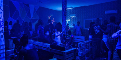 Combi Lounge Club - Photo 1
