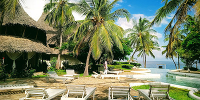 Coral Key Beach Resort - Photo 1