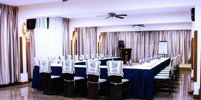 Eastland Hotel - Photo 2
