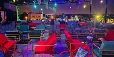 First Class Rooftop by Andy - Photo 1