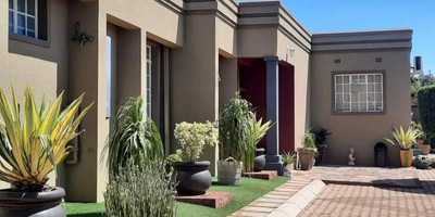 Ga-Thuli Guest House - Photo 1