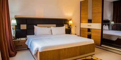 Golden palace hotel - Photo 35
