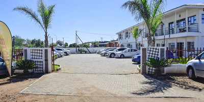 Hotel 23 Serowe - Photo 1