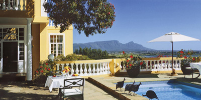 Hotel Colona Castle - Photo 1