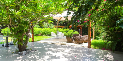 Hotel La Paix - Photo 2