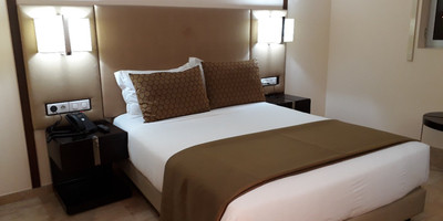 Iu Hotel Huambo - Photo 2