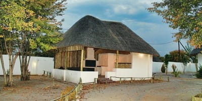 Kessa's Chalets Guest House - Photo 1
