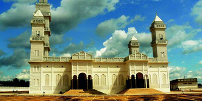 La Grande mosquée de la Paix - Photo 1