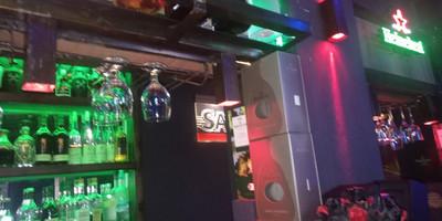 La parenthese bar resto lounge - Photo 4