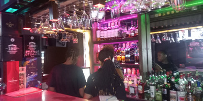 La parenthese bar resto lounge - Photo 5