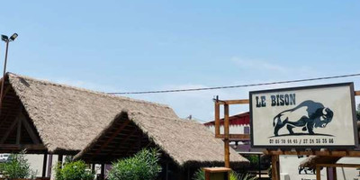 Le Bison ranch grill - Photo 1