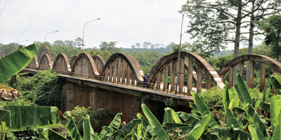 Le pont de Tiassalé - Photo 1