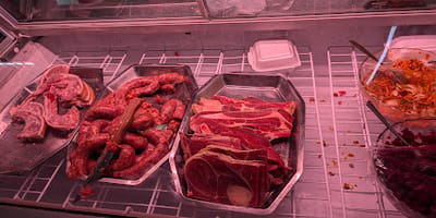 Leobah's Pub & Grill - Photo 2