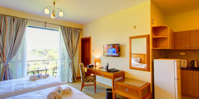 Lotos Inn & Suites - Photo 1
