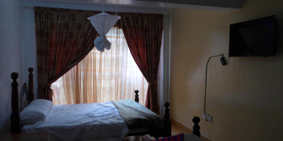Lulu's Guest House - Photo 1
