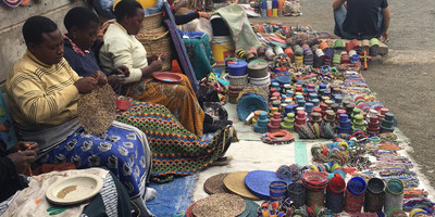 Maasai Market Curios and Crafts - Photo 4