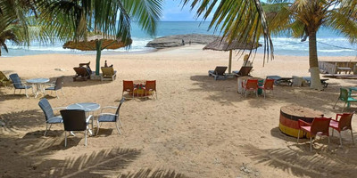 Palm rock beach - Photo 1